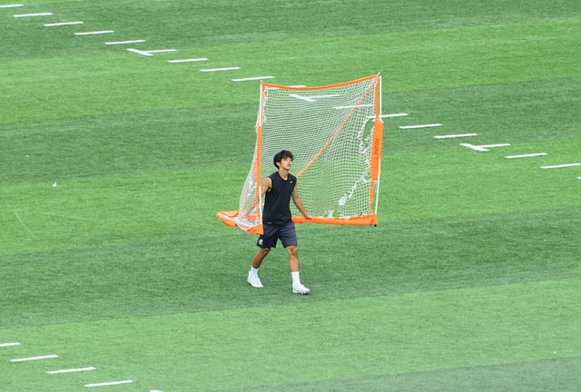 虽然与梅西 虽然与梅西